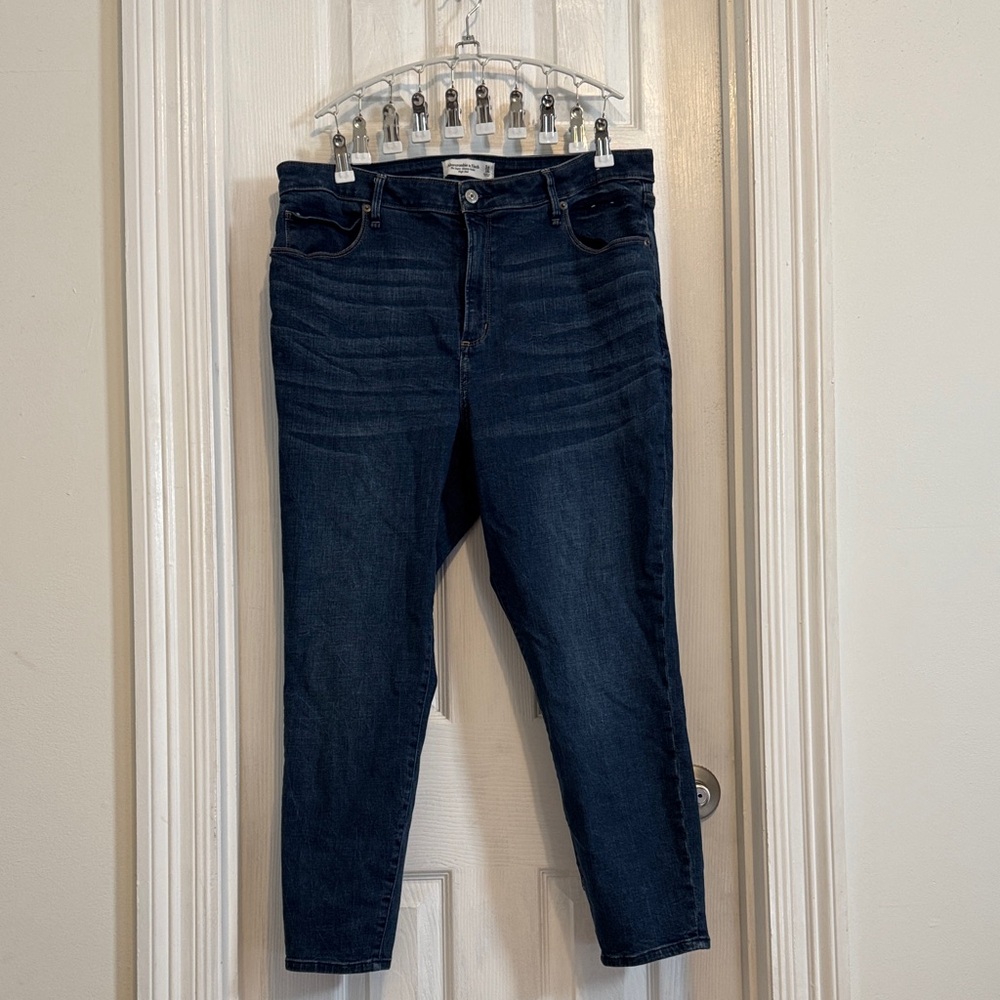 Abercrombie & Fitch the super skinny ankle high rise jean